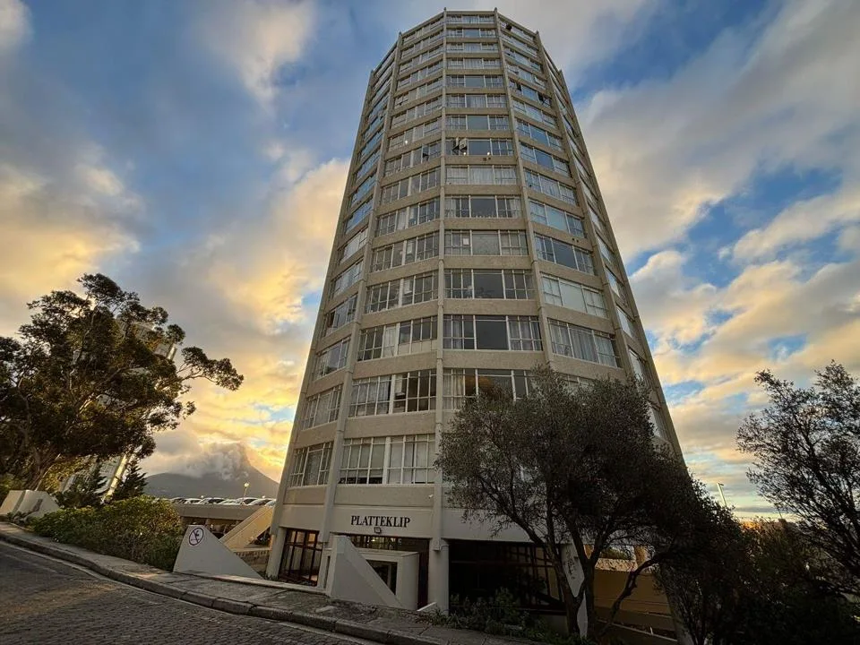 2 Bedroom Apartment / flat to rent in Vredehoek