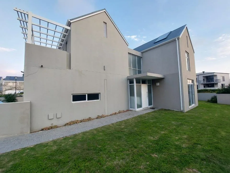 3 Bedroom House to rent in Somerset Lakes