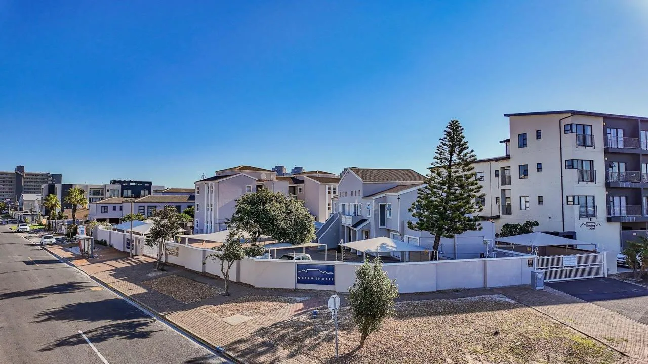 2 Bedroom Apartment / flat to rent in Bloubergstrand