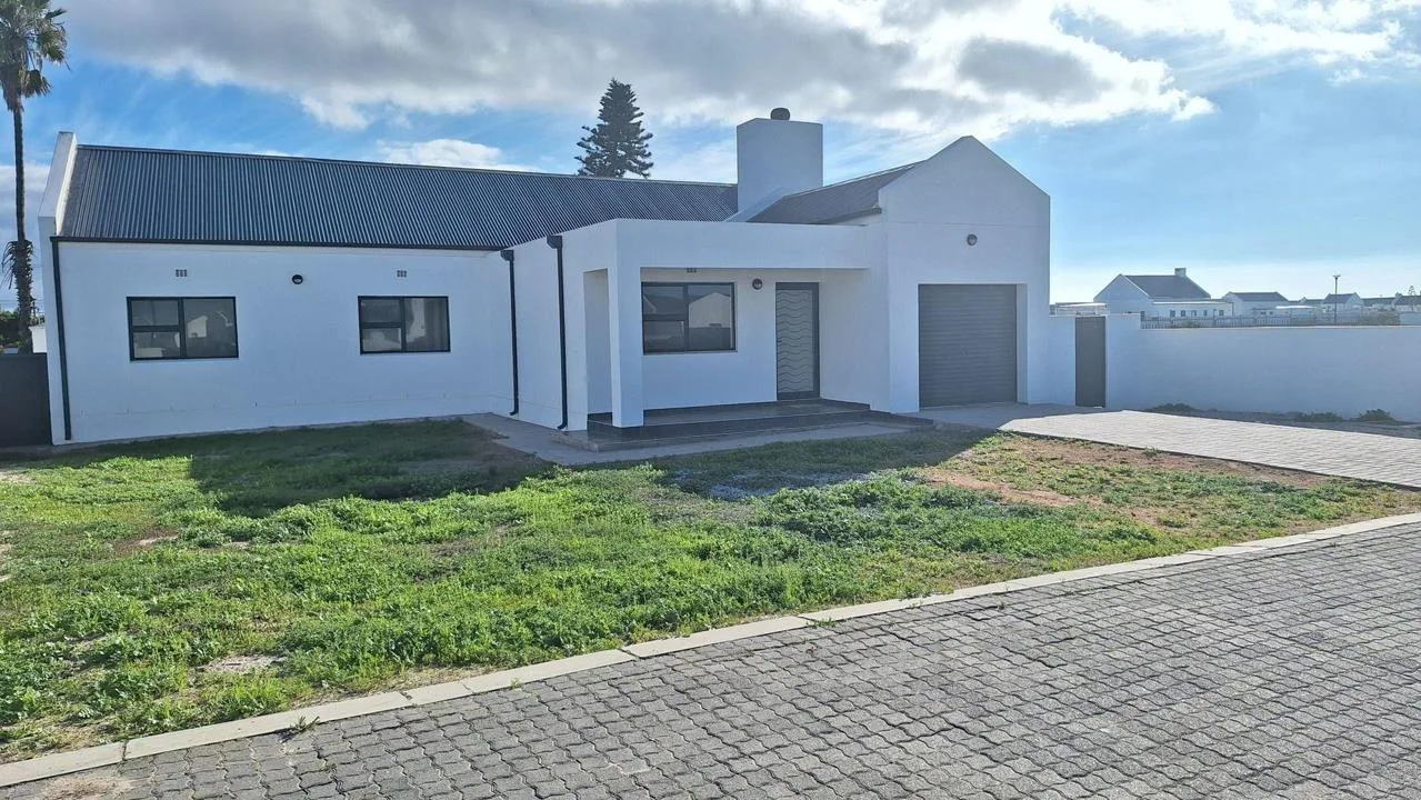 3 Bedroom House to rent in Atlantic Sands Private Estate
