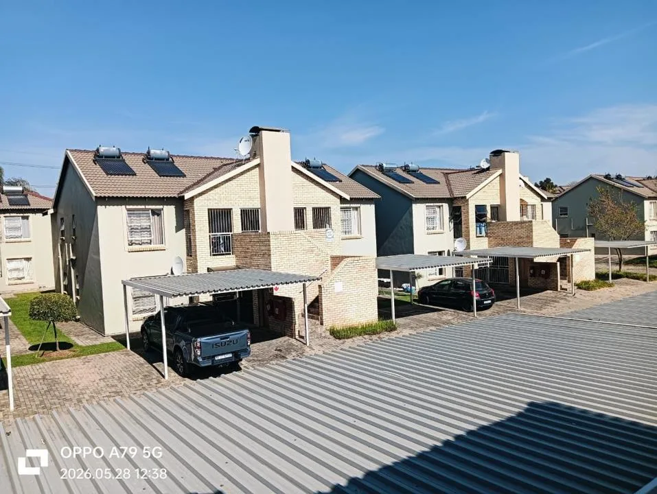 3 Bedroom Apartment / flat to rent in Restonvale AH