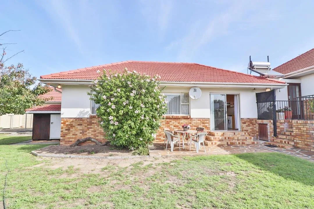 2 Bedroom Apartment / flat to rent in Durbanville Central