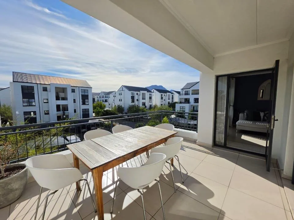 2 Bedroom Apartment / flat to rent in De Velde