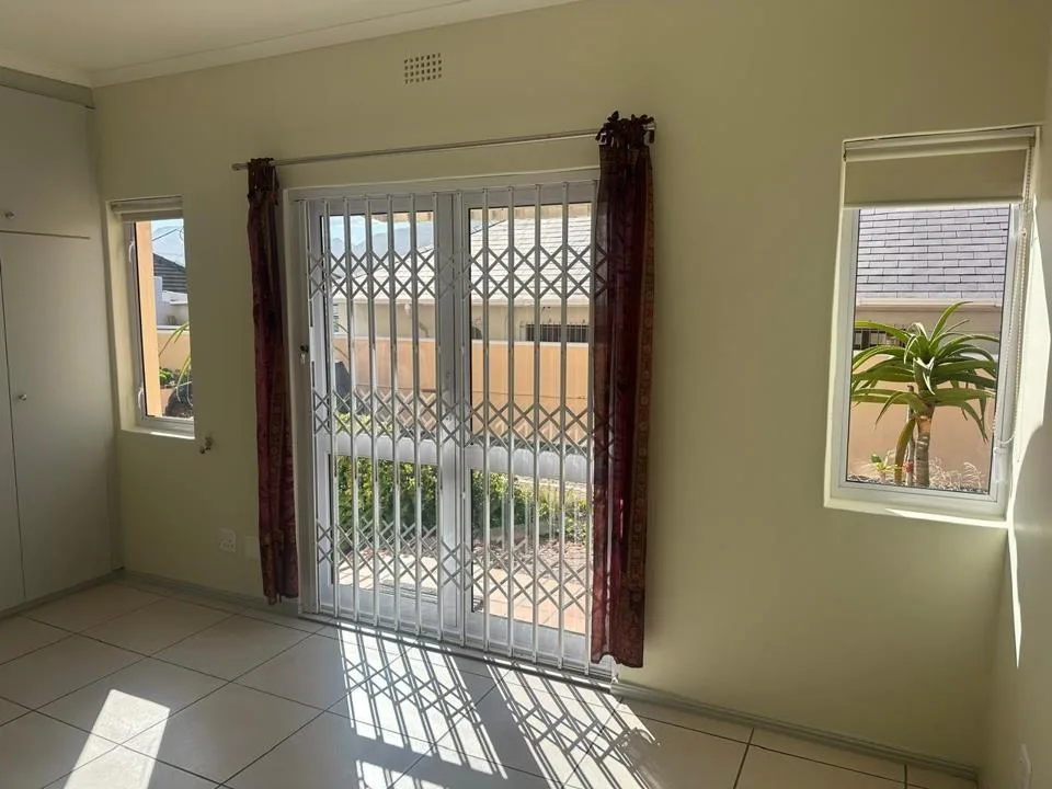 1 Bedroom Apartment / flat to rent in Fish Hoek