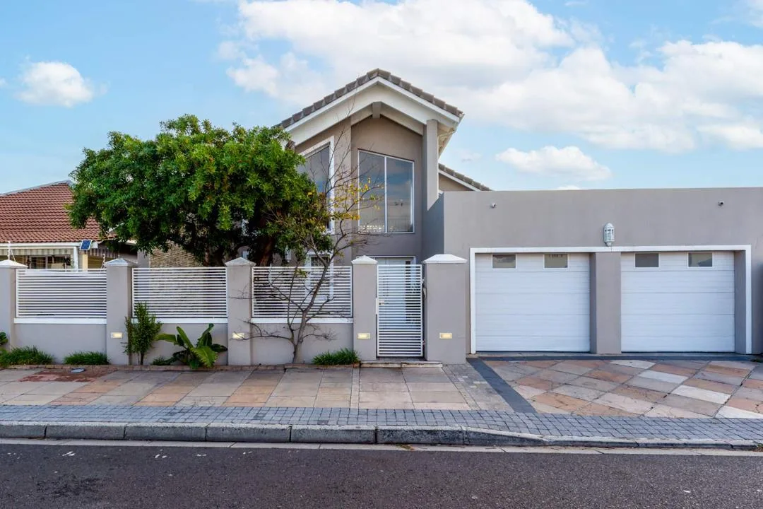4 Bedroom House to rent in Lansdowne