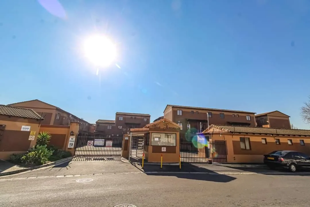 2 Bedroom Apartment / flat to rent in Parklands