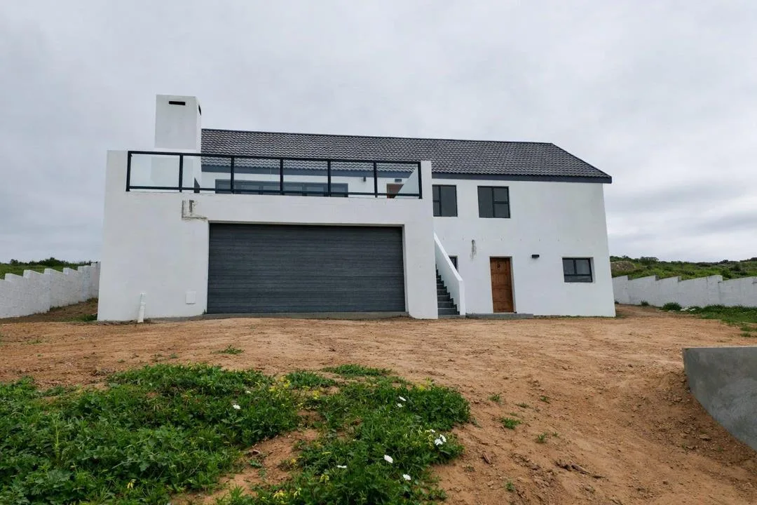 3 Bedroom House for sale in Britannica Heights