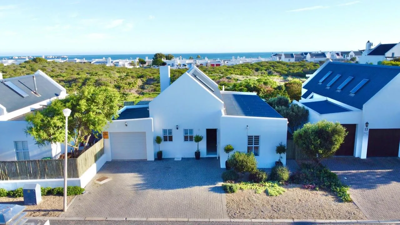 3 Bedroom House for sale in Paternoster