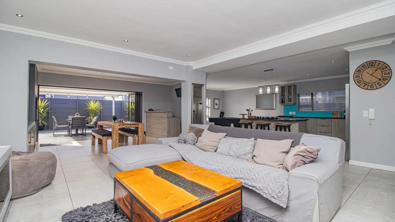 3 Bedroom House for sale in Parklands North