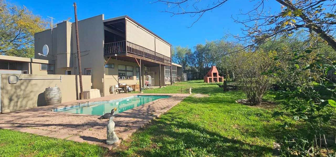 4 Bedroom House for sale in West Bank