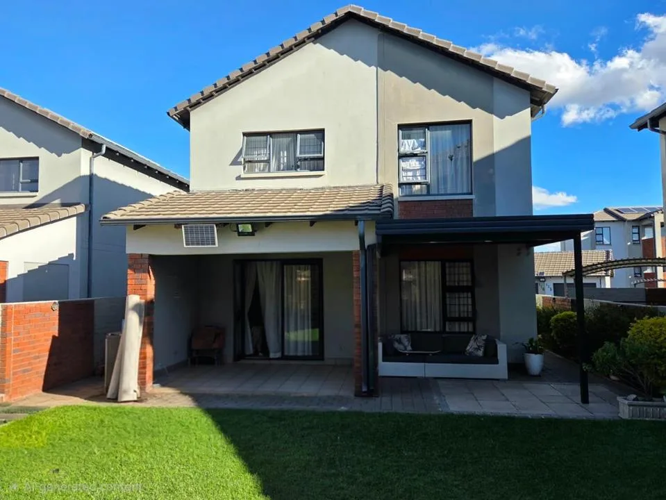 3 Bedroom Townhouse to rent in Amberfield