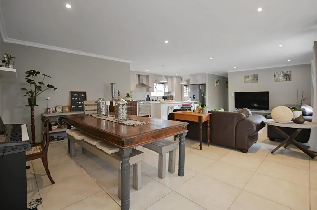 4 Bedroom House for sale in Parklands North