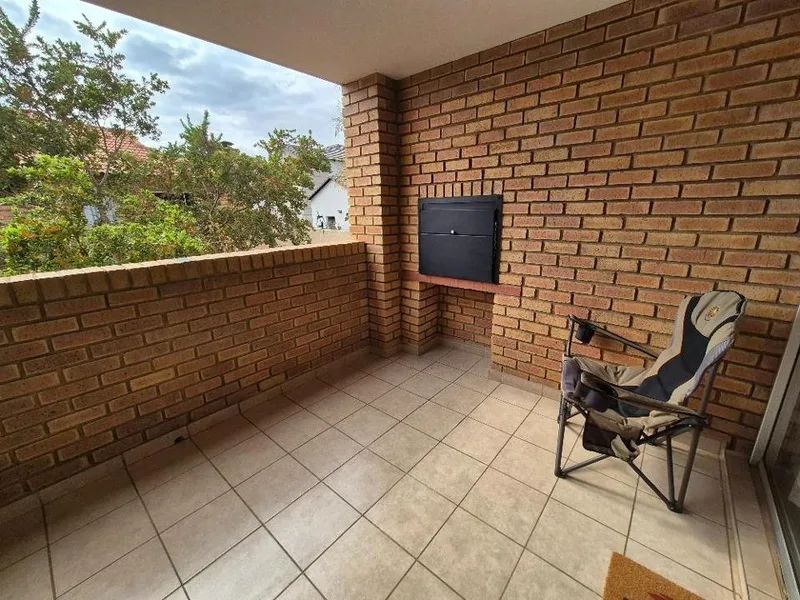 2 Bedroom Apartment / flat to rent in Olympus AH