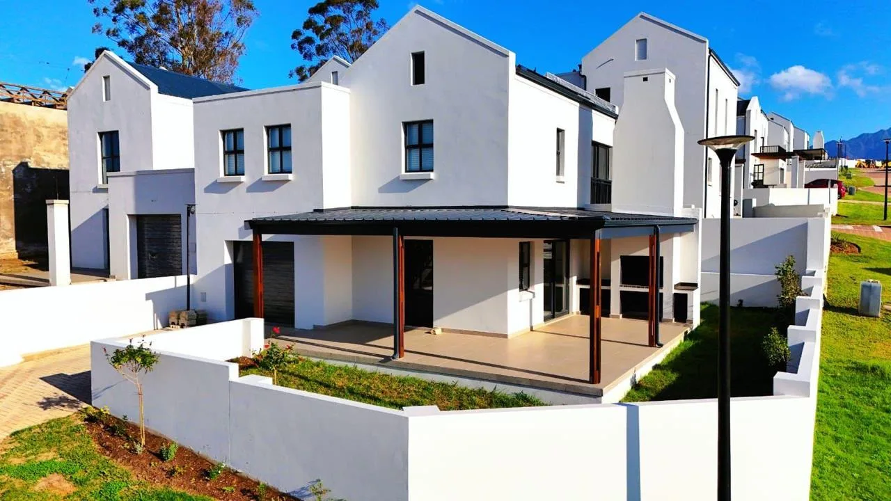 3 Bedroom House for sale in Blanco