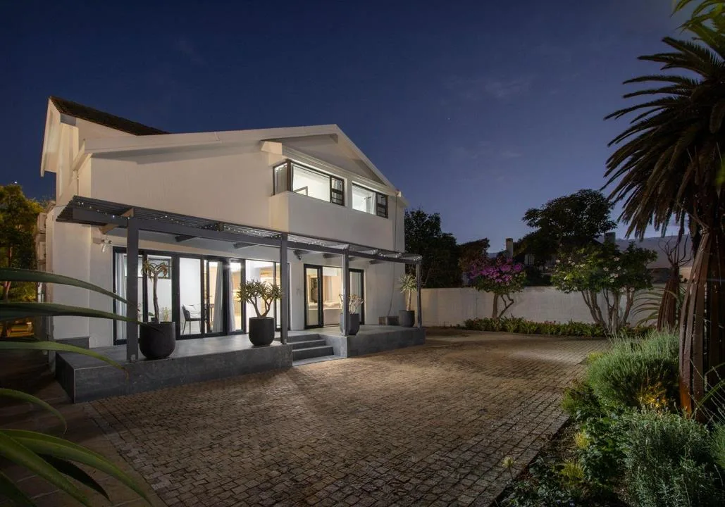 6 Bedroom House for sale in Westcliff