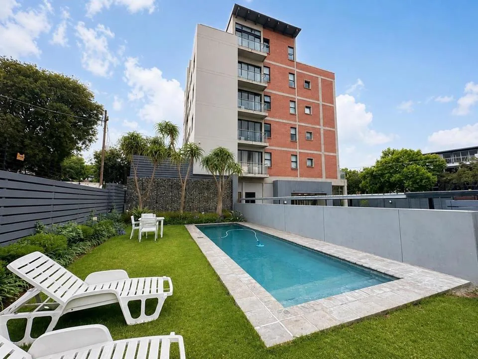 2 Bedroom Apartment / flat to rent in Sandton Central