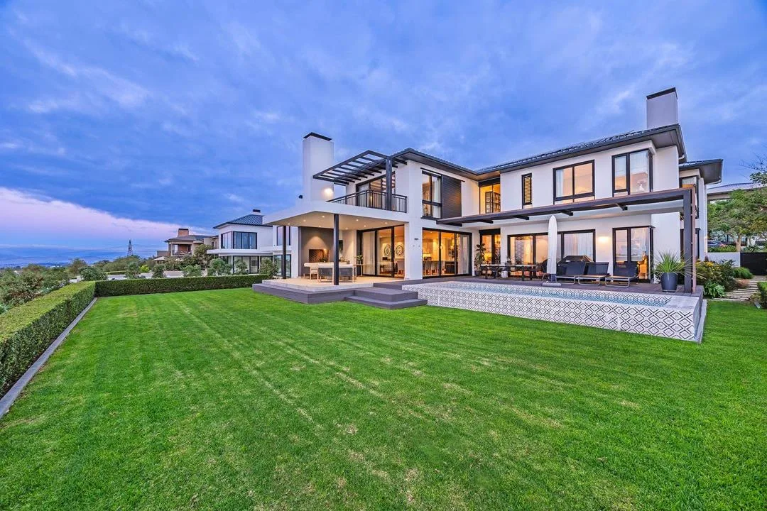 4 Bedroom House for sale in Clara Anna Fontein
