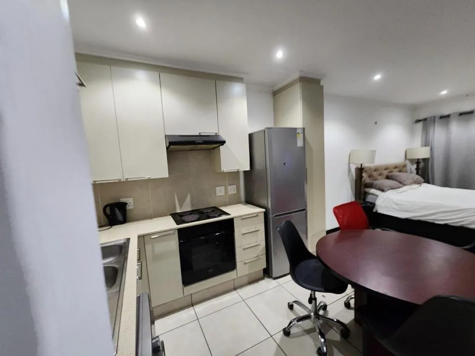 0.5 Bedroom Apartment / flat to rent in Sunninghill