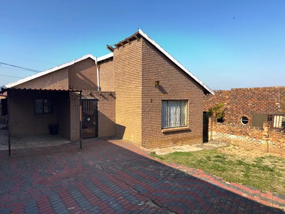 3 Bedroom House to rent in Atteridgeville