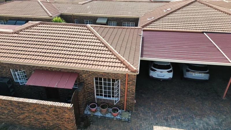 2 Bedroom Townhouse to rent in Allen's Nek