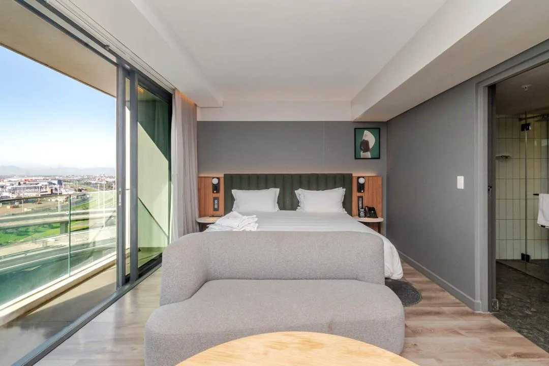 1 Bedroom Apartment / flat for sale in Foreshore