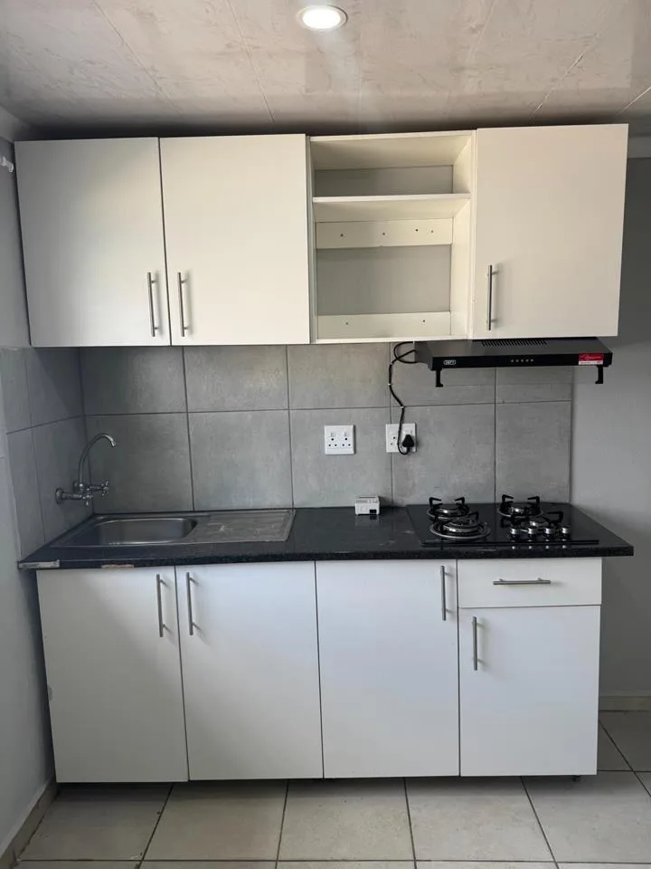 0.5 Bedroom House to rent in Turffontein