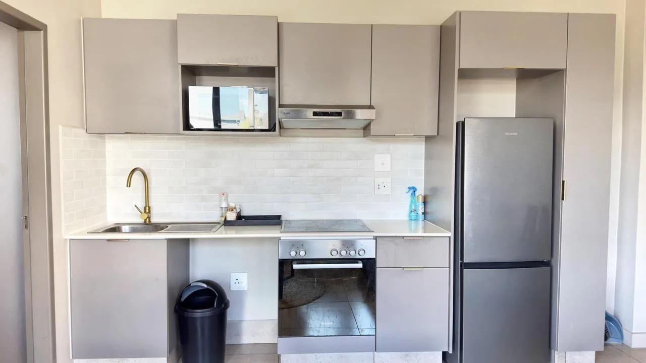2 Bedroom Apartment / flat to rent in Sandton Central