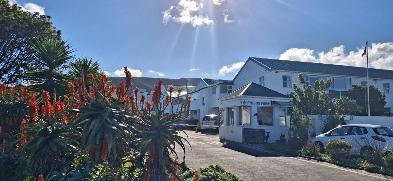 2 Bedroom Apartment / flat for sale in Westcliff