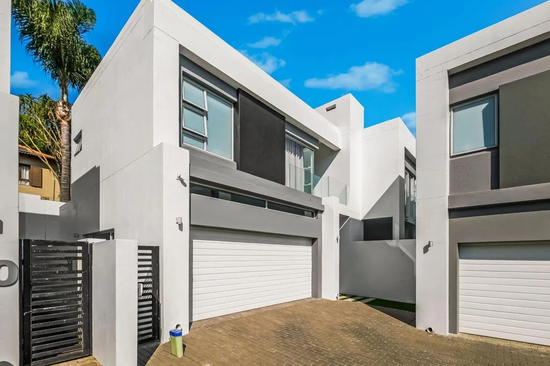 4 Bedroom Townhouse to rent in Bryanston