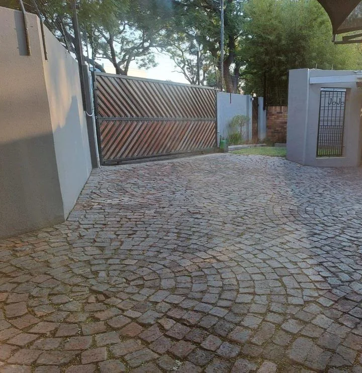 House to rent in Brooklyn