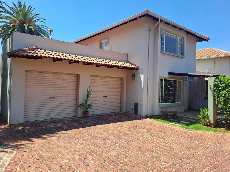 2 Bedroom Townhouse to rent in Krugersdorp North