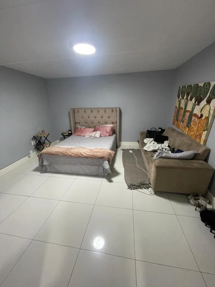 1 Bedroom Apartment / flat to rent in Rosebank