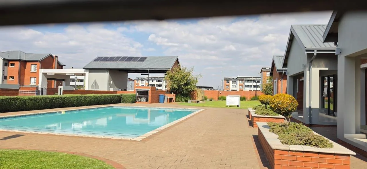 3 Bedroom Apartment / flat to rent in Irene