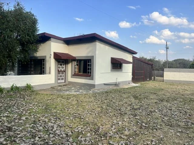 4 Bedroom House to rent in Rhenosterspruit