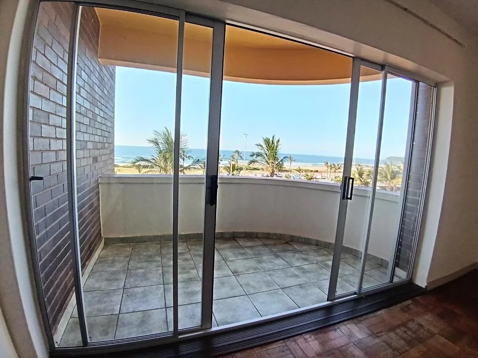 2 Bedroom Apartment / flat to rent in North Beach