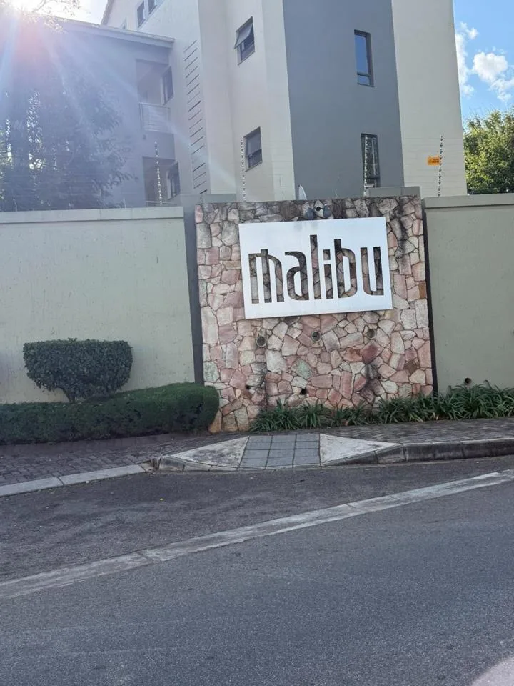 2 Bedroom Apartment / flat to rent in Bryanston