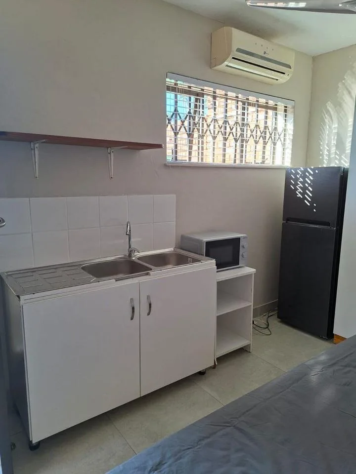 0.5 Bedroom Apartment / flat to rent in Meer En See