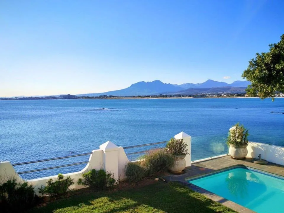 4 Bedroom House for sale in Gordons Bay Village