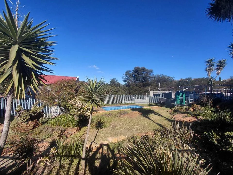 2 Bedroom Townhouse to rent in South Crest