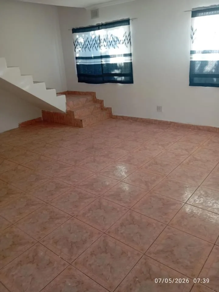 1 Bedroom House to rent in Montford