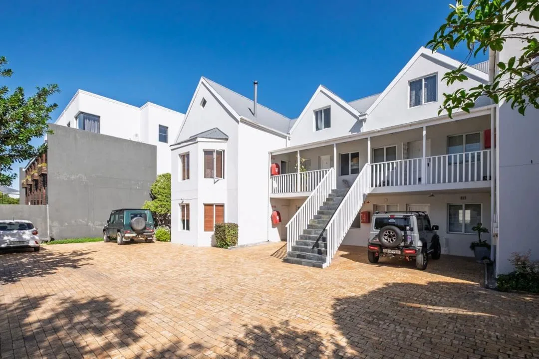 3 Bedroom Apartment / flat for sale in Beach Estate