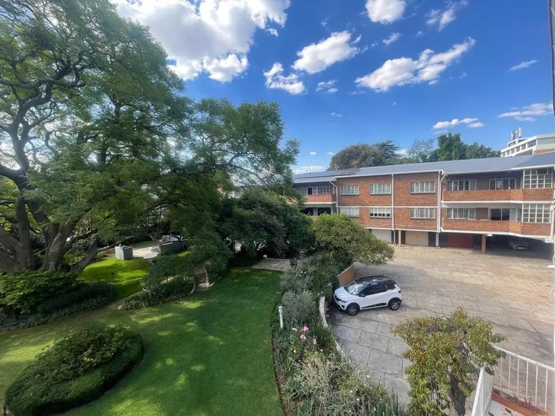 2 Bedroom Apartment / flat to rent in Illovo
