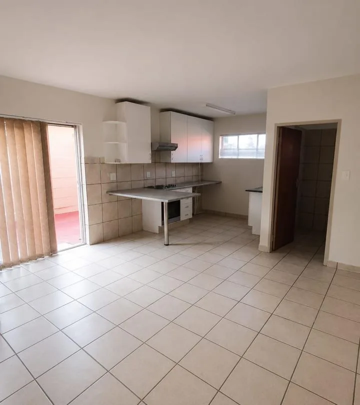2 Bedroom Townhouse to rent in Helderkruin