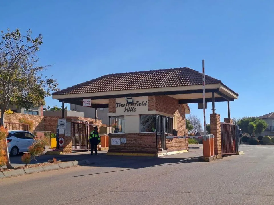 3 Bedroom Apartment / flat to rent in Thatchfield Hills