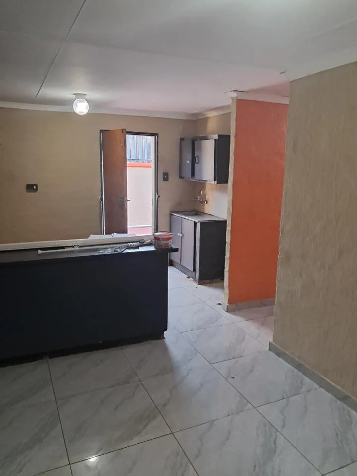 3 Bedroom House to rent in Lenasia Ext 13