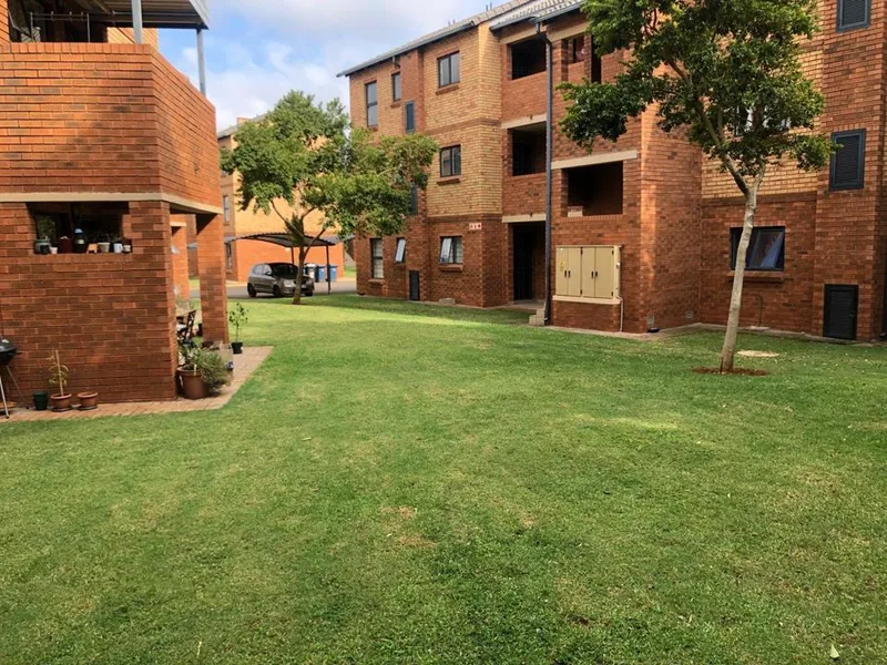 2 Bedroom Apartment / flat to rent in Olympus AH