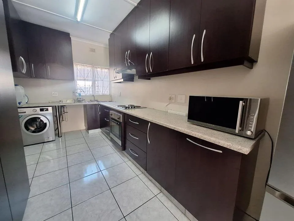 2 Bedroom Townhouse to rent in Meer En See
