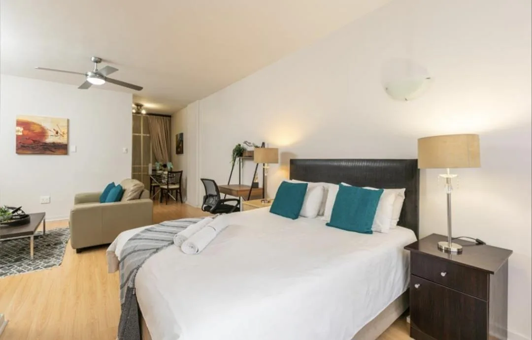 1 Bedroom Apartment / flat to rent in Illovo