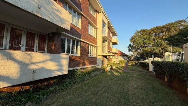 2 Bedroom Apartment / flat to rent in Morningside