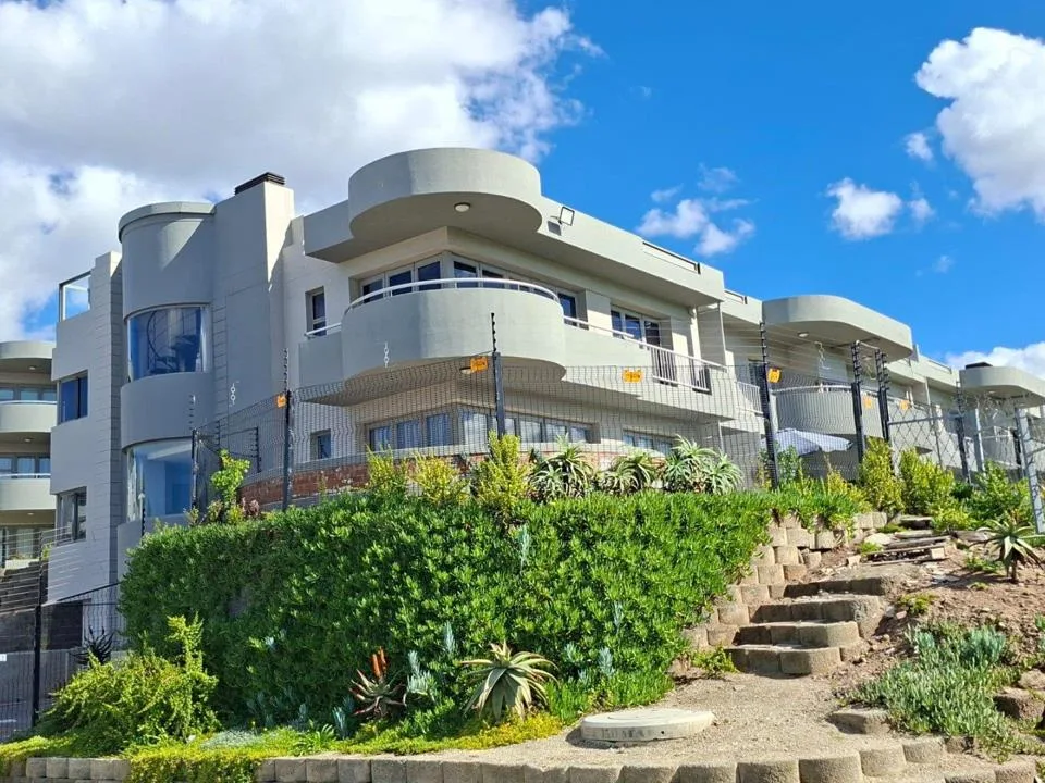 2 Bedroom Apartment / flat for sale in Island View